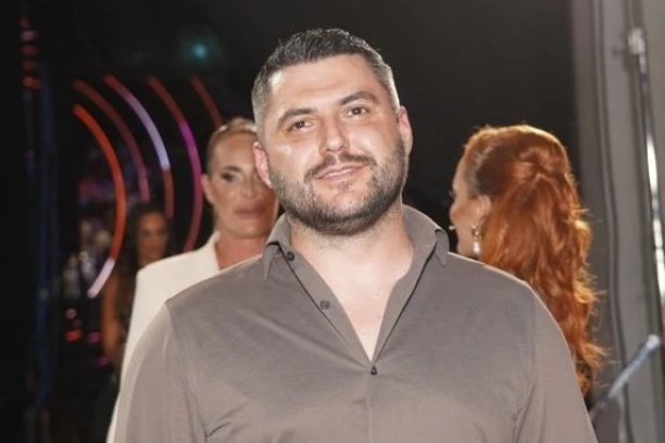 ASMINU DURDŽIĆU LEGLO 2 MILIONA DOK JE U ELITI! Presedan u istoriji rijalitija - OVO se nikada nije desilo! (FOTO)