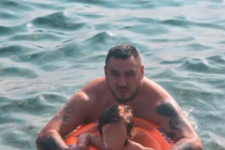 Filip Car sa ćerkom