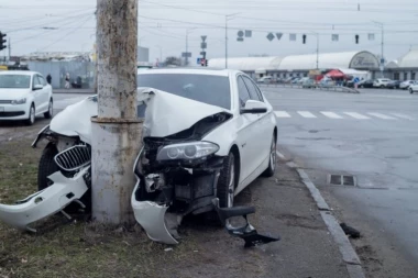 IMA MRTVIH U STRAVIČNOM UDESU! Povređena osoba HITNO prevezena u bolnicu!