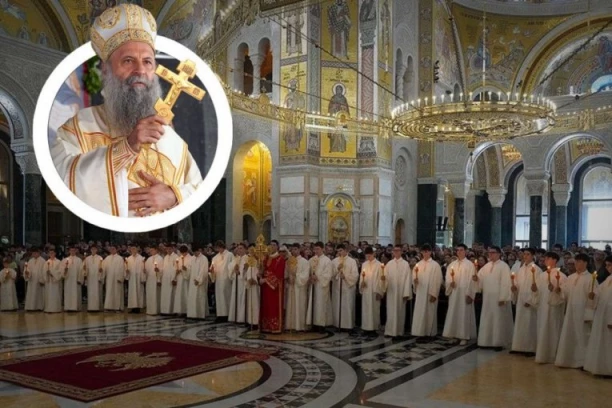 “MIRU DA SE UČIMO I LJUBAV DA SVEDOČIMO U SVAKOJ ŠKOLI”: Patrijarh Porfirije služio moleban za uspešan početak školske godine