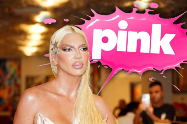 NAPADNUTA JELENA KARLEUŠA! Program hitno prekinut zbog stravične drame, umešale se i kolege!