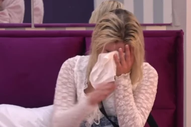 JEZIVI URLICI VEĆ ODZVANJAJU BELOM KUĆOM! Učesnica "Elite 9" ispušta KRIKE, presavila se u suzama nakon OKRŠAJA: "Zlo prikriveno" (VIDEO)