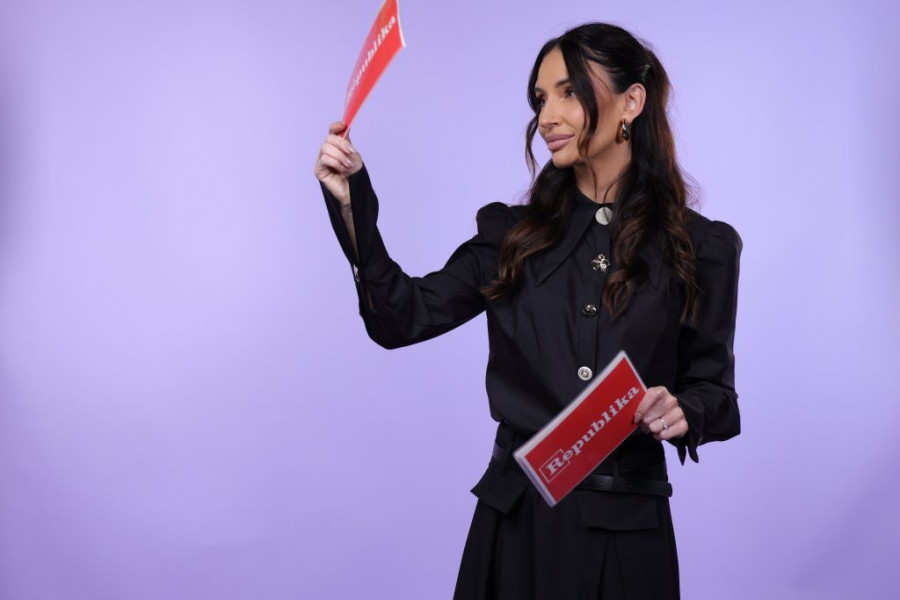 PRVO POJAVLJIVANJE KAĆE ŽIVKOVIĆ U JAVNOSTI NAKON SKANDALA SA KIJOM! Pevačica OVIM POSTUPKOM zapušila sva usta! (GALERIJA)