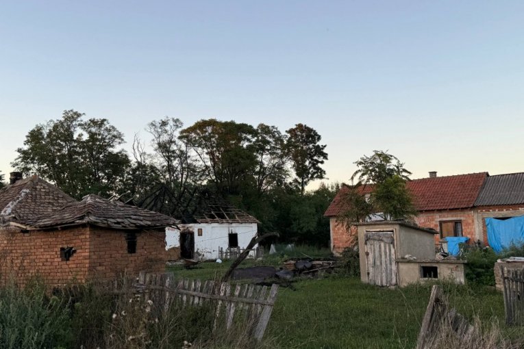 Kuća koju je Srđan zapalio pre zločina