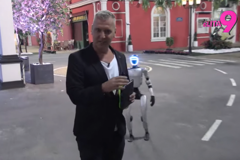 Milan Milošević i Robot Toša