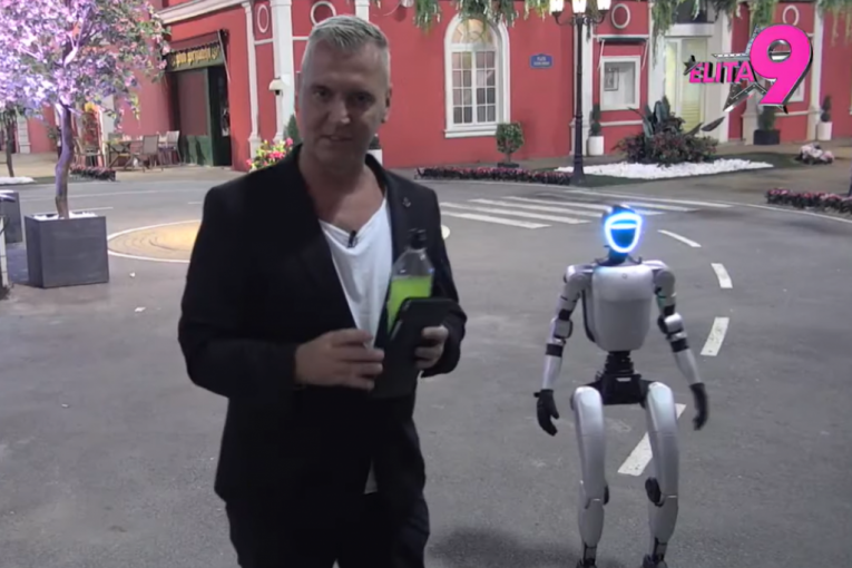 Milan Milošević i Robot Toša