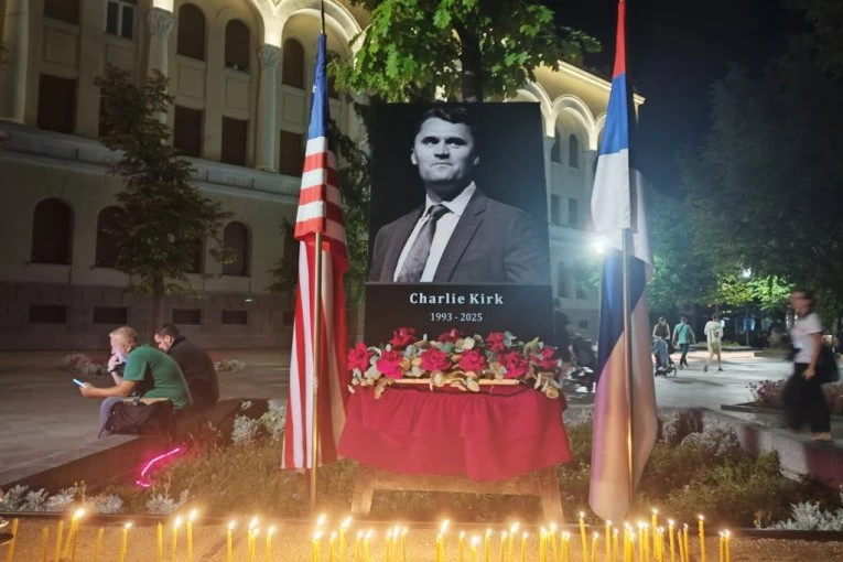SVE SPREMNO ZA SAHRANU ČARLIJA KIRKA: Amerika se oprašta od ubijenog konzervativnog aktiviste - objavljeni svi detalji događaja (VIDEO)
