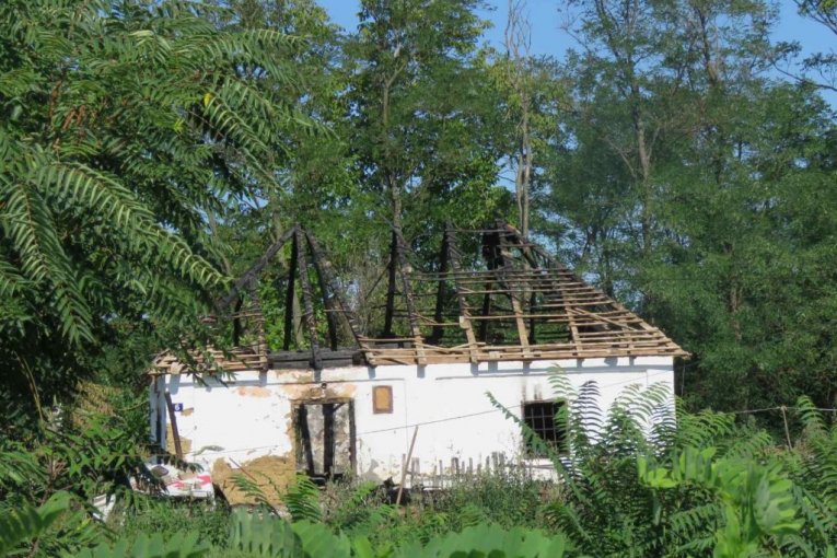 Zapaljen objekat kod Obrenovca