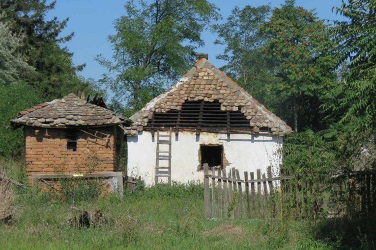 Zapaljen objekat kod Obrenovca