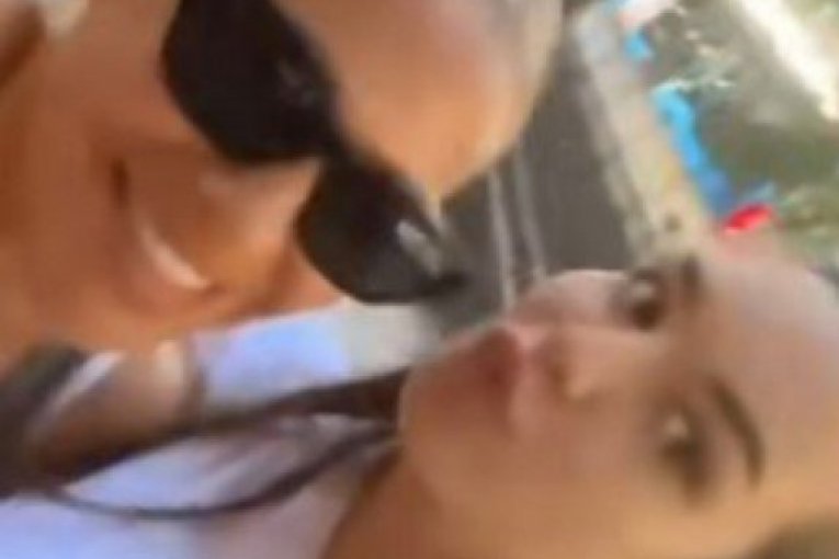 Hana Ikodinović i Nataša Bekvalac