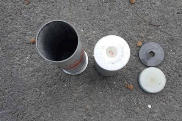 POLICIJA NE KORISTI OPASNA I ZABRANJENA HEMIJSKA SREDSTVA! MUP apeluje da se ne iznose netačne tvrdnje! (FOTO)