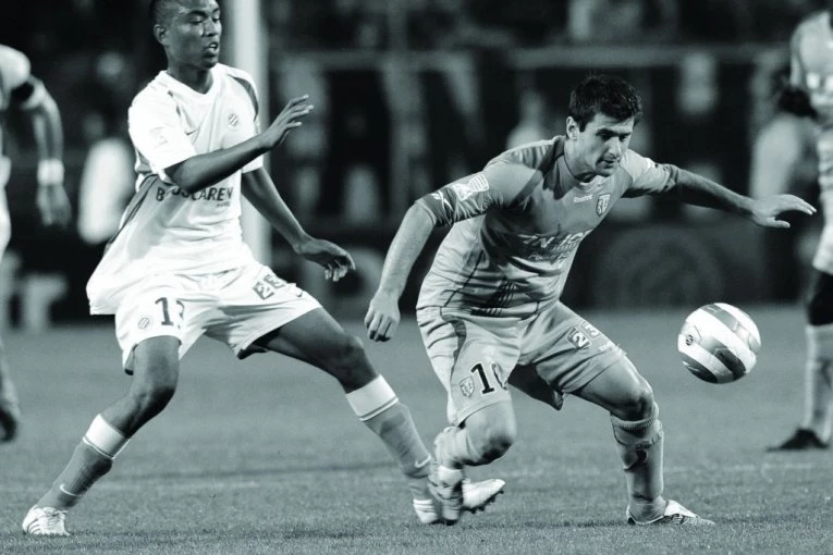 SUZA SUZU STIŽE: Andrija Kaluđerović neutešan nakon smrti velikog prijatelja Dejana Milovanovića (FOTO)