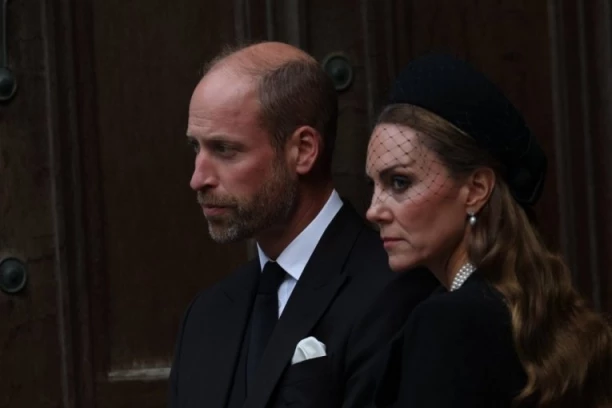 Ovaj VIDEO otkriva u kakvom su stvarno odnosu KRALJ ČARLS I KEJT: Tako nešto MEGAN ne bi uradila ni za milion godina (VIDEO)