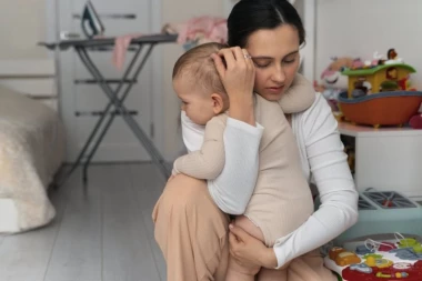 Ivana (20) je na društvenim mrežama otkrila strašnu ISTINU o MUŽU: Vratila sam se roditeljima sa bebom, bez posla i ponosa