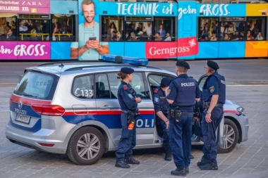 PANIKA U PRESTONICI! Otkriveno skladište oružja! Pripremani TERORISTIČKI NAPADI po zemlji?