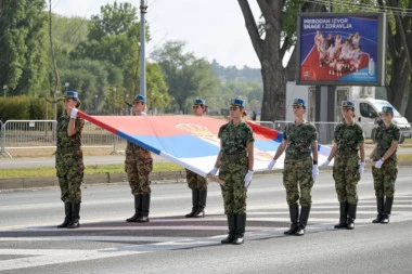 SVE SPREMNO ZA NAJVEĆI DOGAĐAJ OVE VRSTE U REGONU! Vojna parada "Snaga jedinstva" počeće velikim iznenađenjem! (FOTO)