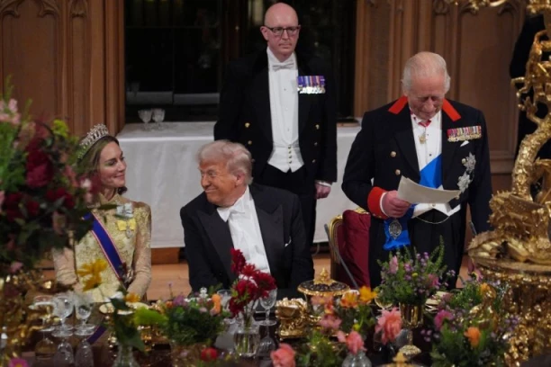 OTKRIVENO ZAŠTO SE TRAMP SMEŠKAO KEJT MIDLTON: Čitači s usana otkrili o čemu su razgovarali!