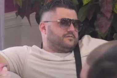 OVO SLUŠATE NA SOPSTVENU ODGOVORNOST! Gledaoci unezvereni zbog scene u rehabu, Asmin Durdžić prešao sve granice!