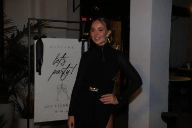 ŠLIC DO KUKA, SVE SE OCRTAVA! Lea Stanković nikad izazovnija - NIJE ZA ONE SA SLABIM SRCEM! (VIDEO)