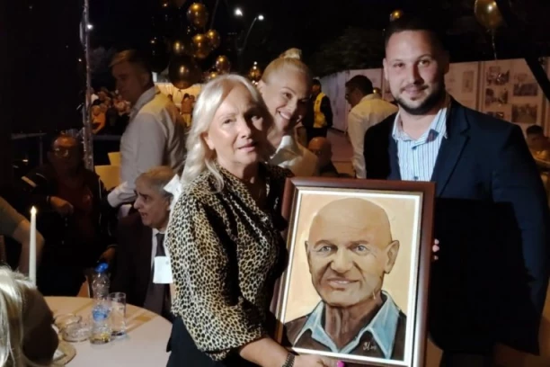 CEO ŠABAC PEVA ŠABANOVE HITOVE! Goca dobila POSEBAN POKLON, kolege u transu: Osećam da je pored nas!