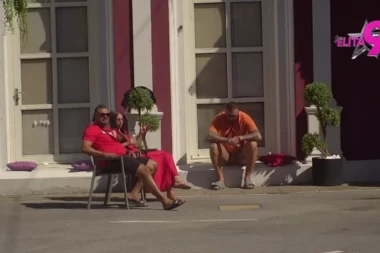 JANJUŠ U LJUBAVNOM ČETVOROUGLU! Otvorio klub utehe za bivšu devojku Saru - Ivan je šutnuo zbog Anđela, dojurila do košarkaša!