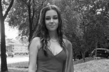 PREMINULA TEODORA (17) KOJA JE ČEKALA NOVO SRCE! Majka van sebe od bola: "Iskrvarila je na operacionom stolu"