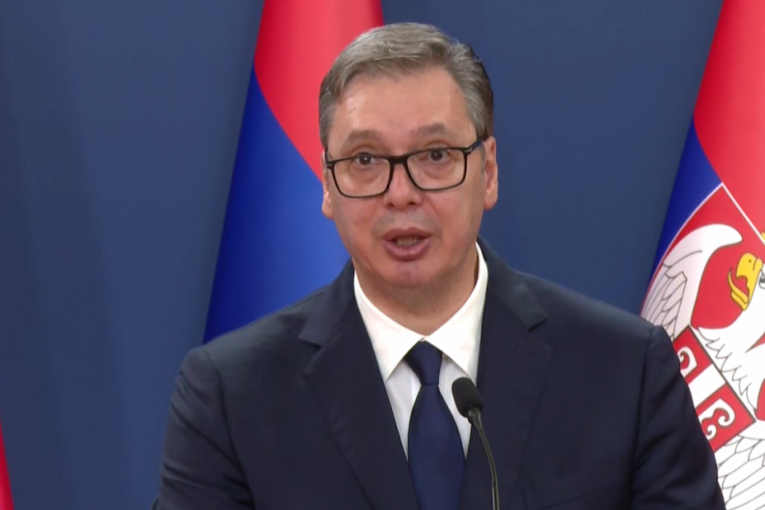 PREDSEDNIK VUČIĆ URUČIO ODLIKOVANJA U PALATI SRBIJA: Naša zastava je najlepša jer je najskuplja - plaćena je krvlju! (FOTO)