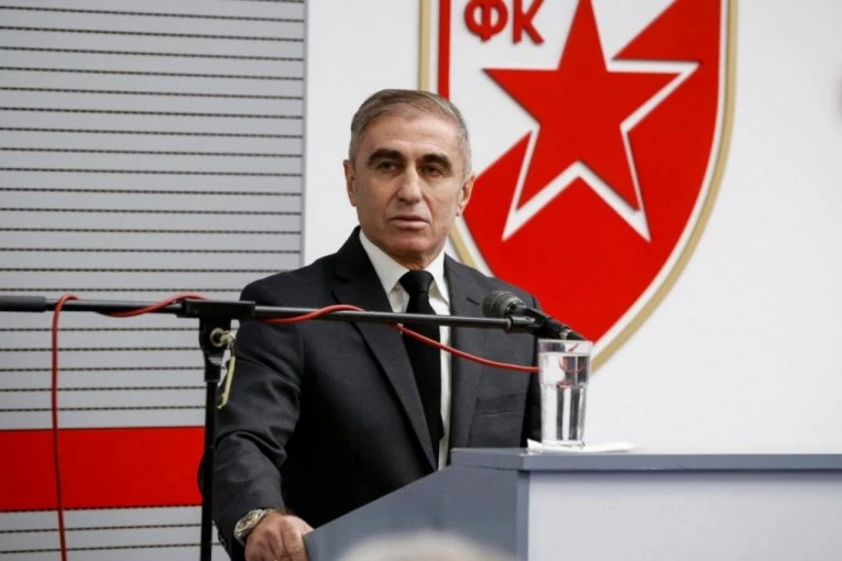 ZVEZDA SE HITNO OGLASILA ZBOG BOŠKA ĐUROVSKOG: Doktori su rekli svoje, evo u kom je stanju legendarni fudbaler!