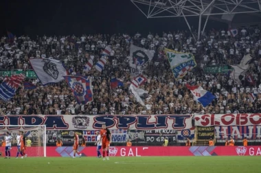 DOK SVI IŠČEKUJU VELIKI SRPSKI DERBI, U HRVATSKOJ OGROMNI INCIDENTI: Policija redom hapsila navijače Hajduka i Dinama!