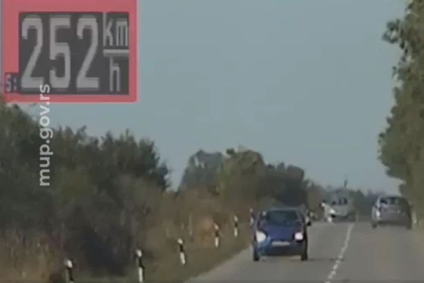 VOZIO 252,8 KILOMETARA NA ČAS! Zaustavljen kod Pančeva: Upravljao pod dejstvom KOKAINA! (VIDEO)