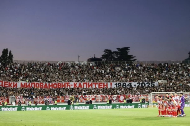 U TUGI IH UJEDINILA SUDBINA: Delije se na istom mestu oprostile od Dekija kao i od njegovog oca pre 9 godina! (FOTO)