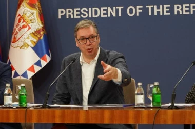 VUČIĆ STIGAO U DRAČ! Učestvuje na samitu Procesa Brdo-Brioni!