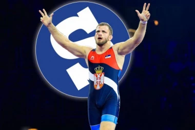 KOMAROVE, SRBENDO: Nisu samo tri prsta i "Bože pravde" - evo šta je još Rus uradio usred Zagreba! (FOTO)