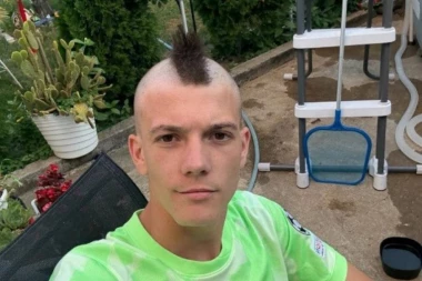 ODE SESTRA! Janko rastužio fanove svojom objavom na instagramu! (FOTO)