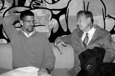 PRIMIO JE NOVAKA POSLE RATA KAO SINA: Javnost uzdrmana nakon smrti Nikole Pilića, a ovako je govorio!