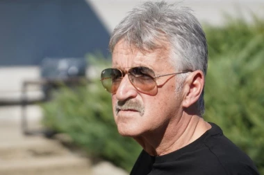 JAVIO JE DA PRELAZI NA PINK SAMO DAN PRE! Bosanac na udaru žestokih kritika!