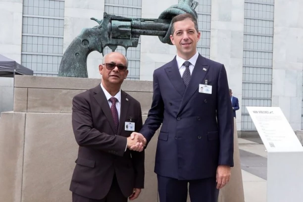 Đurić u Njujorku sa Ramdinom: Intenziviranje odnosa značajno za Srbiju