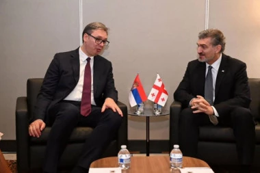 VUČIĆ I NA MARGINAMA GENERALNE SKUPŠTINE VODI BORBU ZA SRBIJU! Predsednik se sastao sa Mihailom Kavelašvilijem! (FOTO)