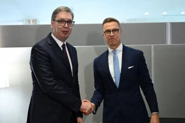 "SIGURAN SAM DA ĆE NAŠI ODNOSI NASTAVITI DA SE RAZVIJAJU"! Vučić se u Njujorku sastao sa predsednikom Finske! (FOTO)