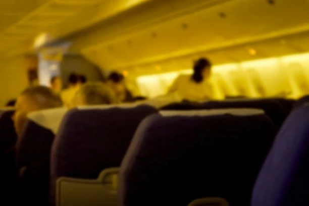 AVION IZ PRIŠTINE IZLETEO SA PISTE ODMAH PO SLETANJU: Putnici odamh evakuisani (VIDEO)