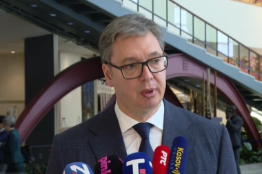 "IMAO SAM SUSRETE SA NAJMOĆNIJIM LJUDIMA SVETA - Predsednik Vučić iz Njujorka o sankcijama NIS i Kosovu: "GLEDAĆU DA IZVUČEM SRBIJU BEZ POVREDA NA GLAVI"