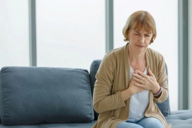 5 svakodnevnih NAVIKA koje mogu da izazovu SRČANI UDAR,  a možete ih izbeći!