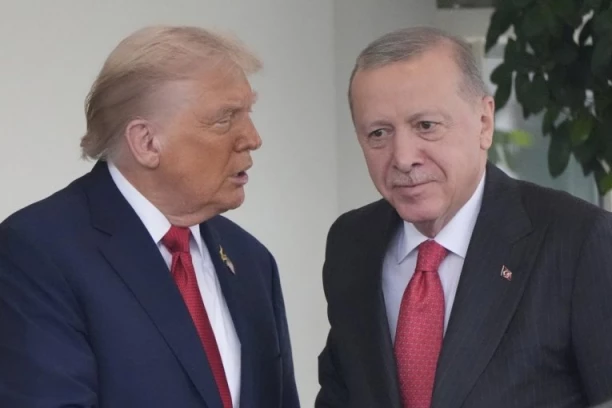 TRAMP OTVORENO UCENJUJE ERDOGANA! Zahteva od Turske VELIKU ŽRTVU bez obzira na sve