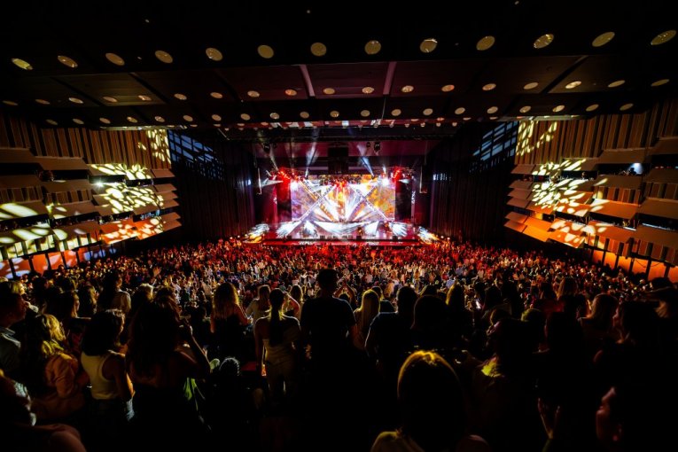 Prvi koncert Lexington benda