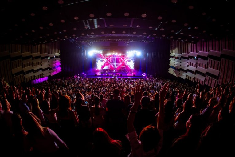 Prvi koncert Lexington benda