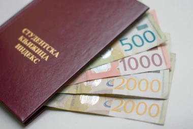 DA LI SE UKIDAJU STIPENDIJE ZA NADARENE STUDENTE? Oglasilo se Ministarstvo prosvete - NOVCA IMA!