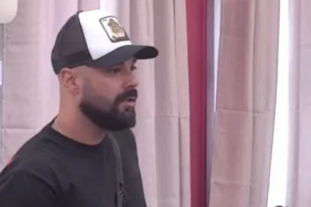 NJEMU JE MASERATI NAJBOLNIJA TAČKA, KOD MENE JE! Bivša učesnice "Elite 8" žestoko udarila na Luku Vujovića!