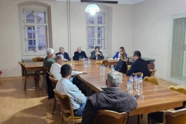 FORMIRAN GRADSKI ODBOR POKRETA ZA NAROD I DRŽAVU U SOMBORU! Za poverenika izabran Goran Medić