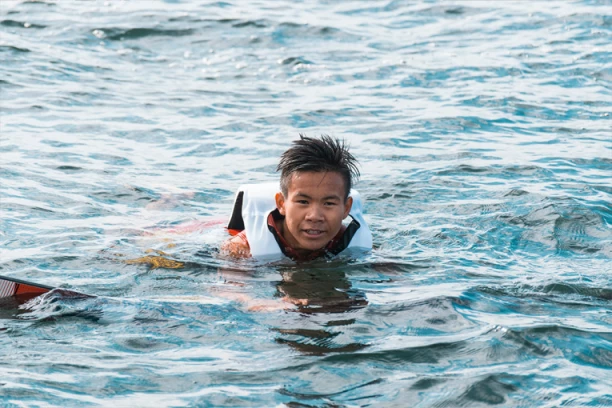 NASMEJAO SVE U PANČEVU! Kinez pozirao posle kupanja, a zbog jednog poteza GORI INSTAGRAM (FOTO)