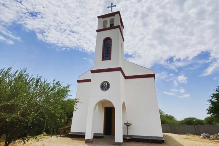 OVO JE JEDINA SRPSKA CRKVA U KOJOJ SU LAV I NOSOROG NA FRESKAMA PORED SVETACA: Crkvena umetnost koja zbunjuje vernike